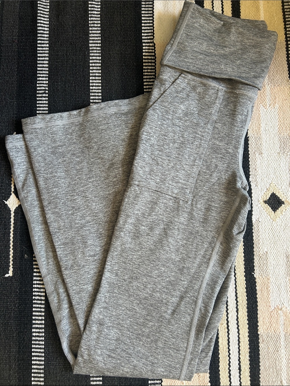 Aerie Offline The Hugger Fold-Over Waist Active Leggings